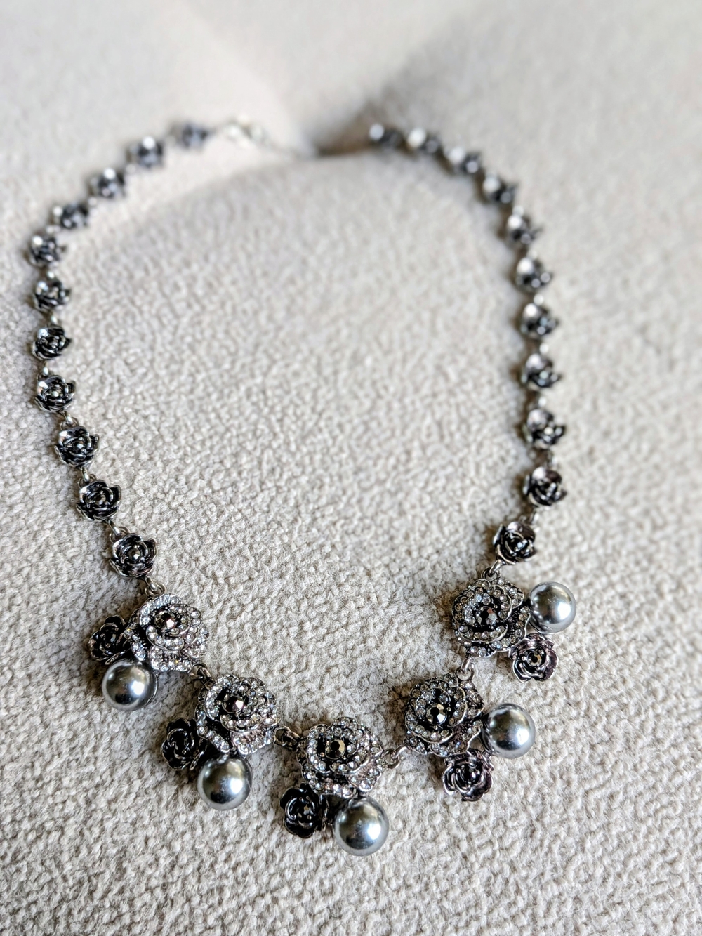 Elegant Silver Rose Pearl Statement Necklace